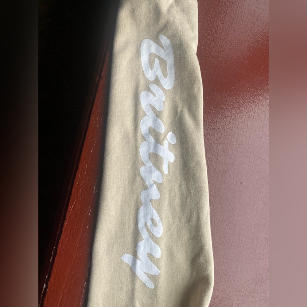 NWT Tan Forever 21 Britney Spears Hoodie! Graphic Crop Style Sweatshirt - Picture 7 of 7